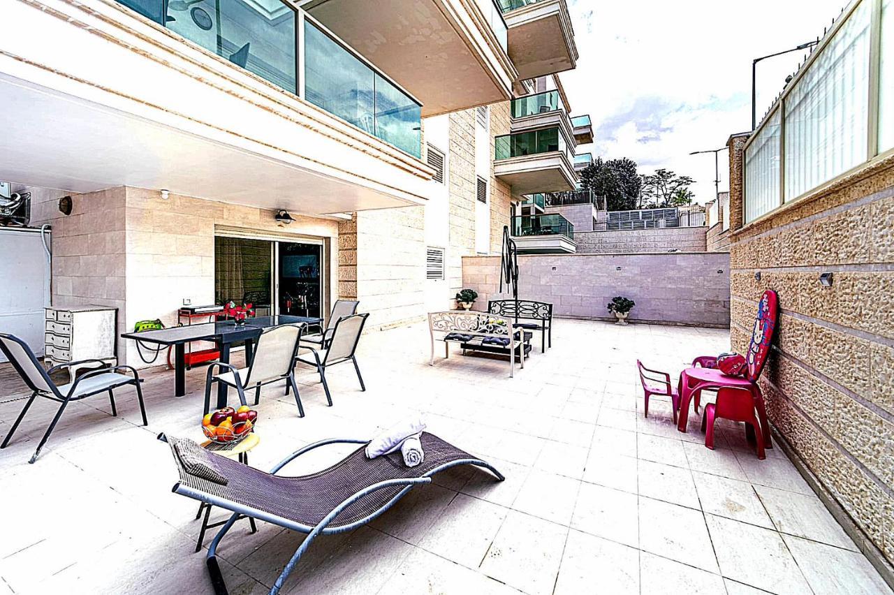 Milana'S Deluxe With Big Patio And Pool Apartment Eilat Luaran gambar